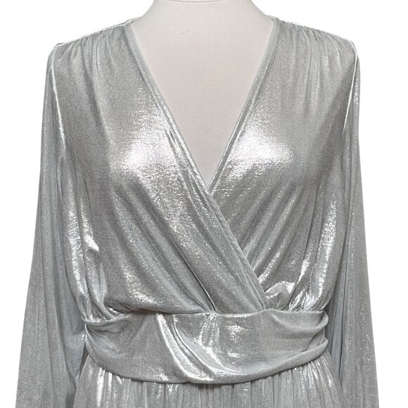 Torrid Silver‎ Metallic Stretch Liquid Knit Surplice Dress Party Size 0 / 12 / L - Picture 7 of 11